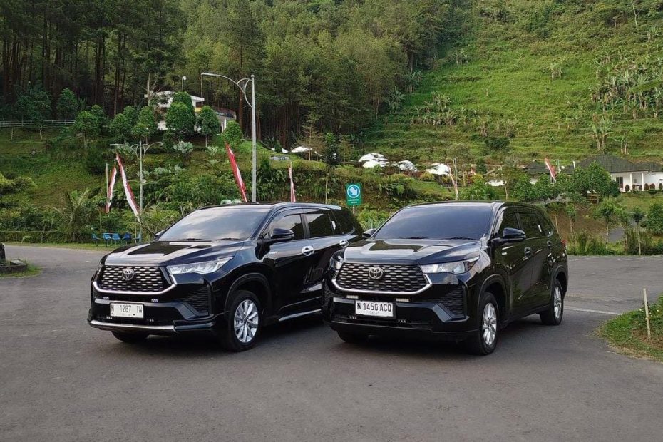 Sewa Mobil Zenix