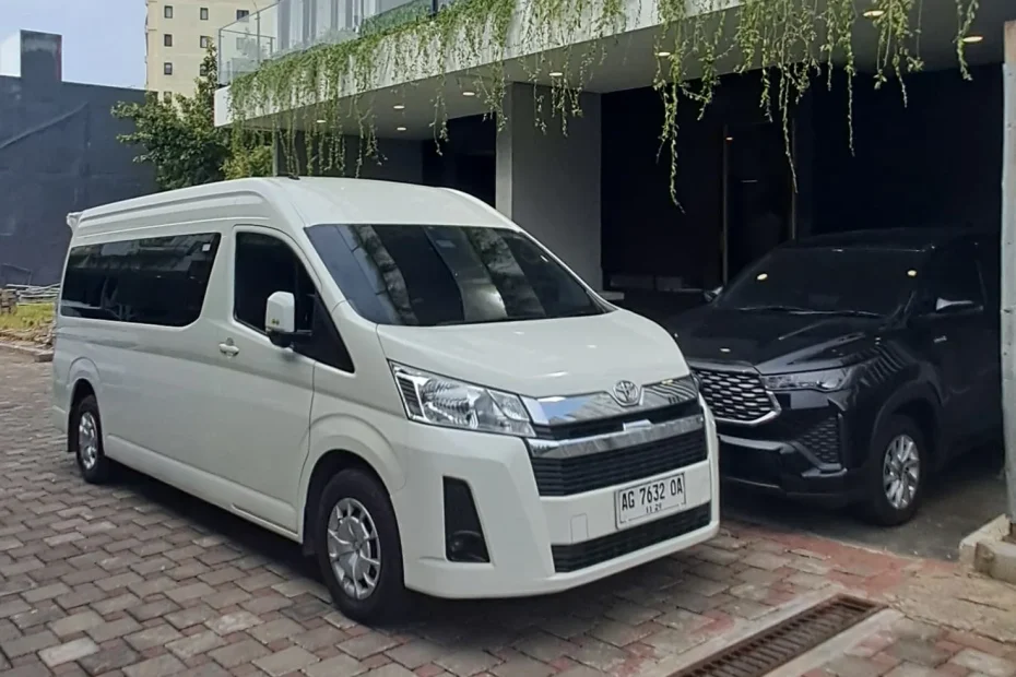 Manfaat Sewa HiAce Premio