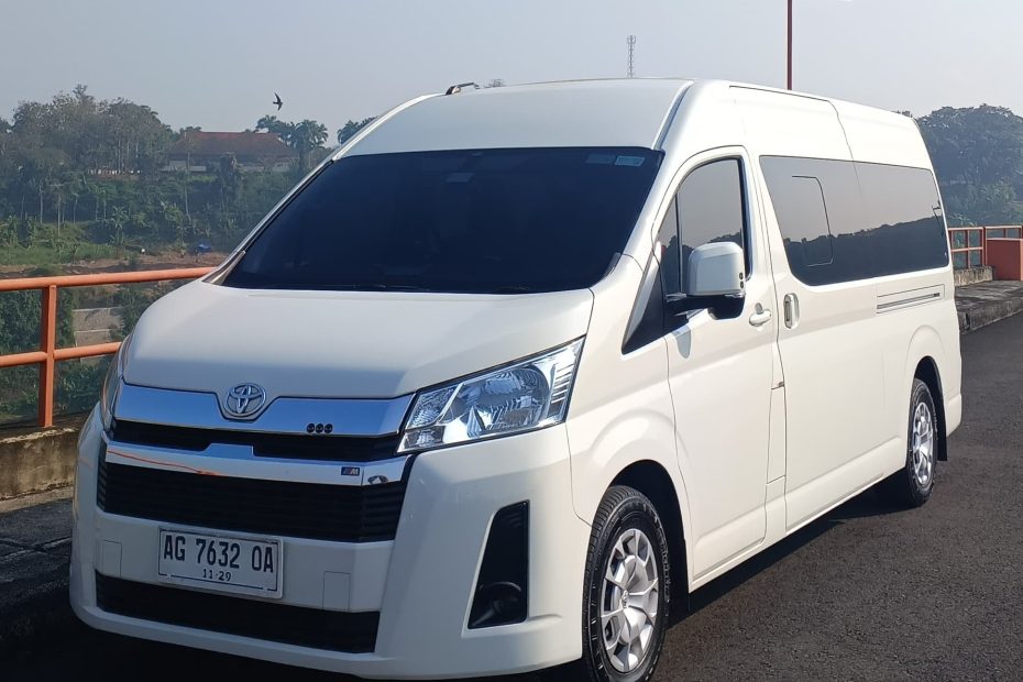 Paket Sewa Hiace Premio