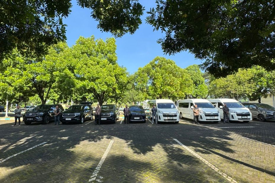 Sewa Mobil Eksklusif