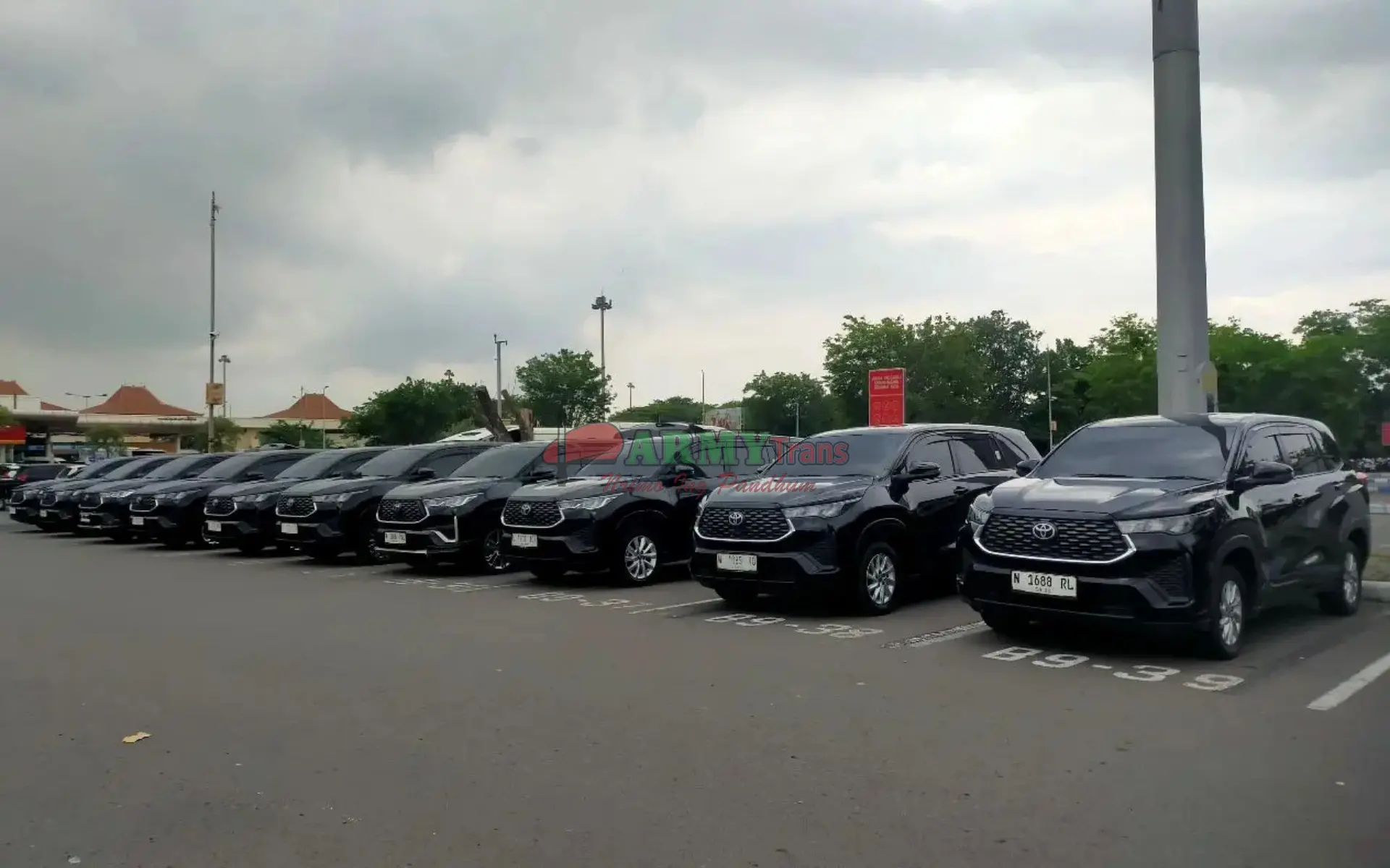 sewa mobil dengan sopir