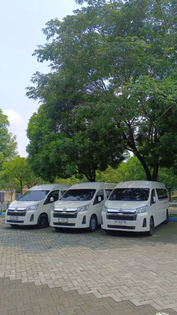 Kelebihan dan Kekurangan HiAce Premio