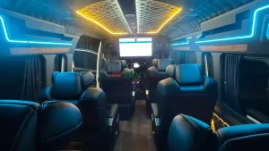 Sewa HiAce untuk Pernikahan