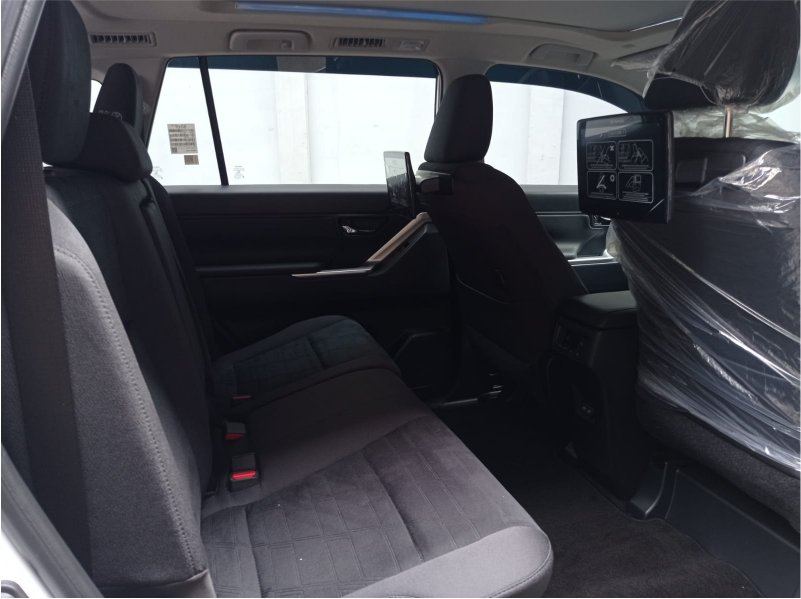 Sewa Zenix Hybrid Type V