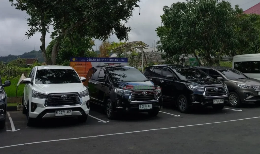 Sewa Innova Reborn untuk Perjalanan Dinas