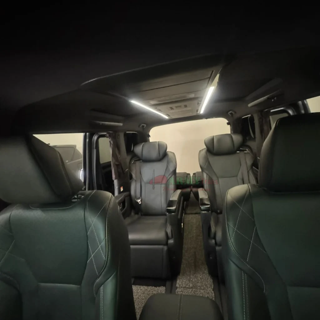 Sewa Alphard Hybrid V Malang