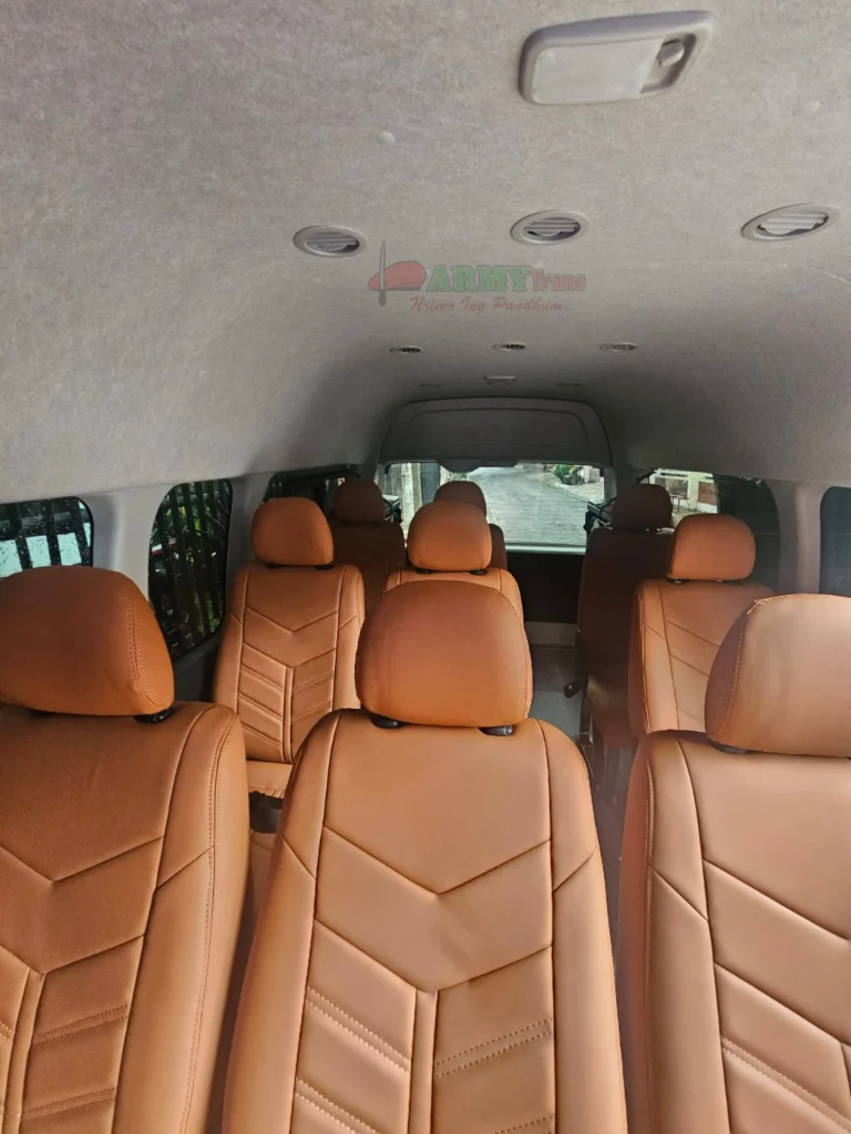 Interior HiAce Commuter