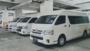 Sewa HiAce Commuter untuk Lebaran