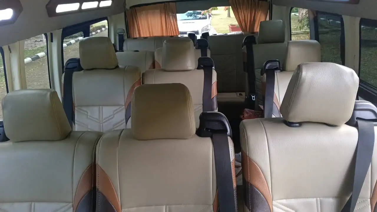 Kapasitas penumpang HiAce Premio