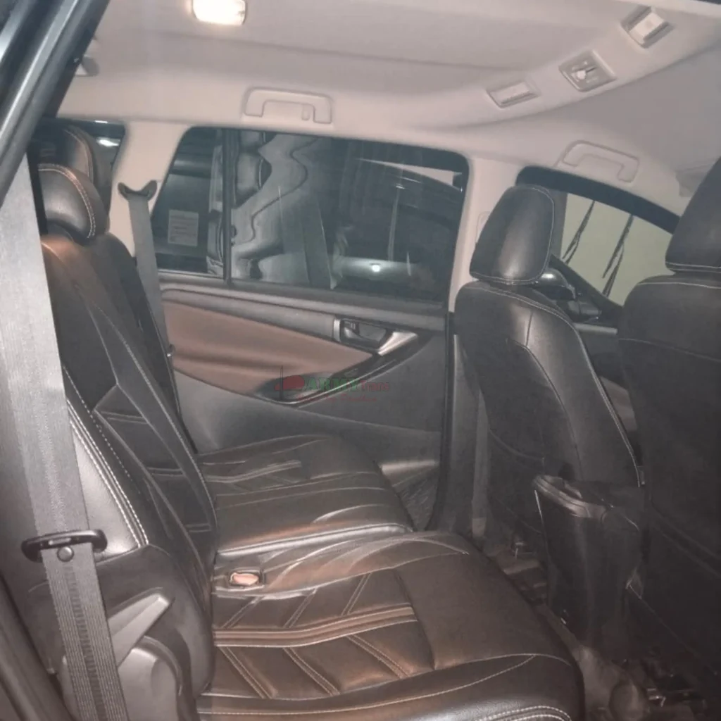 Interior Innova Reborn