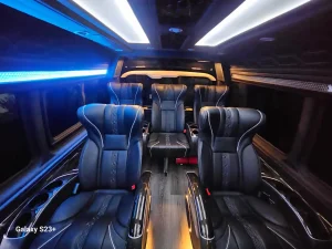 Kapasitas HiAce Luxury