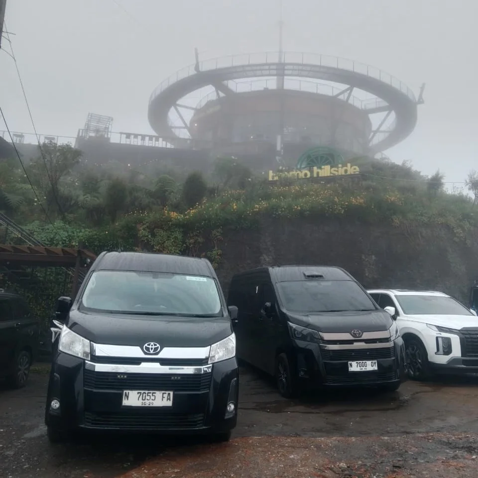Sewa Hiace ke Hillside Bromo