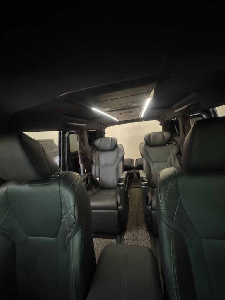 Sewa Alphard Hybrid V Malang untuk Liburan