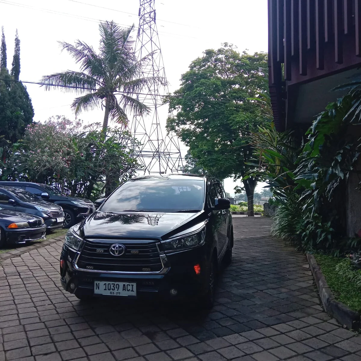 Spesifikasi Innova Reborn