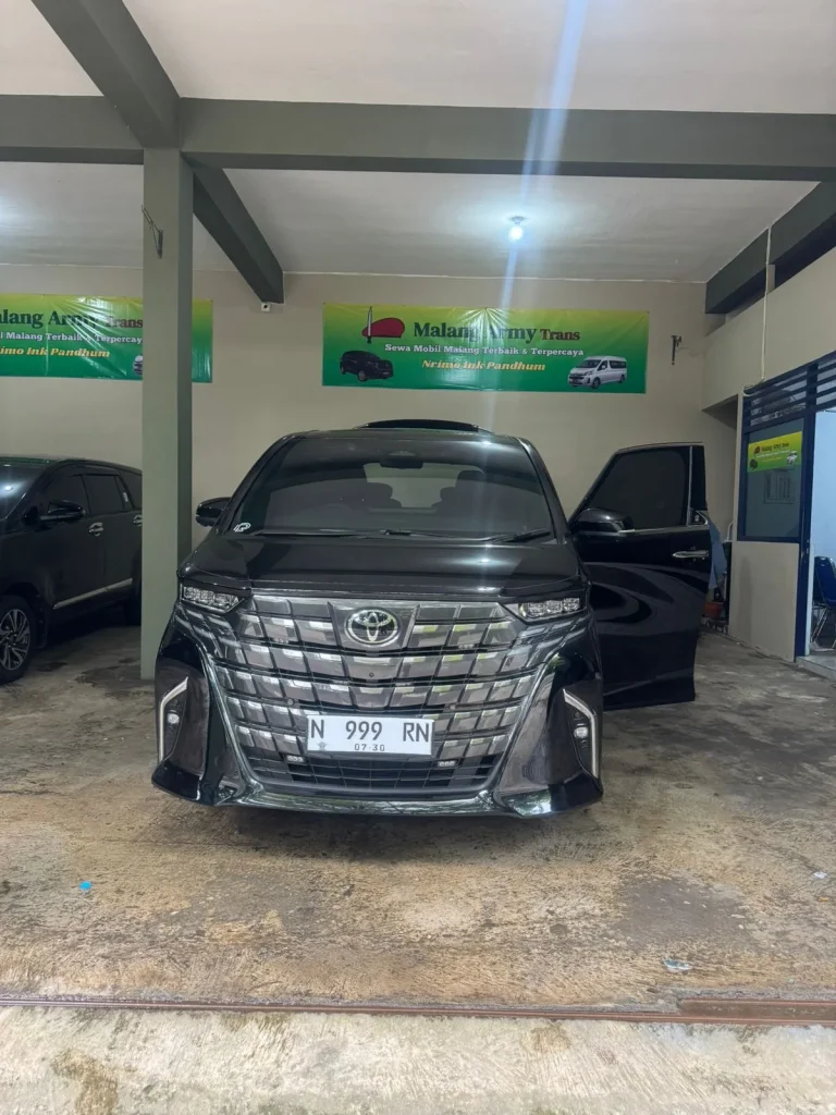 Sewa Alphard Hybrid V Malang untuk Liburan