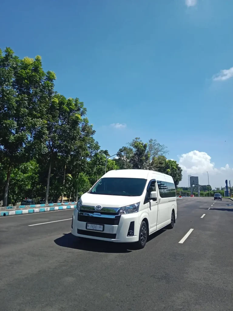 Sewa Hiace Bandara Juanda Surabaya ke Malang 
