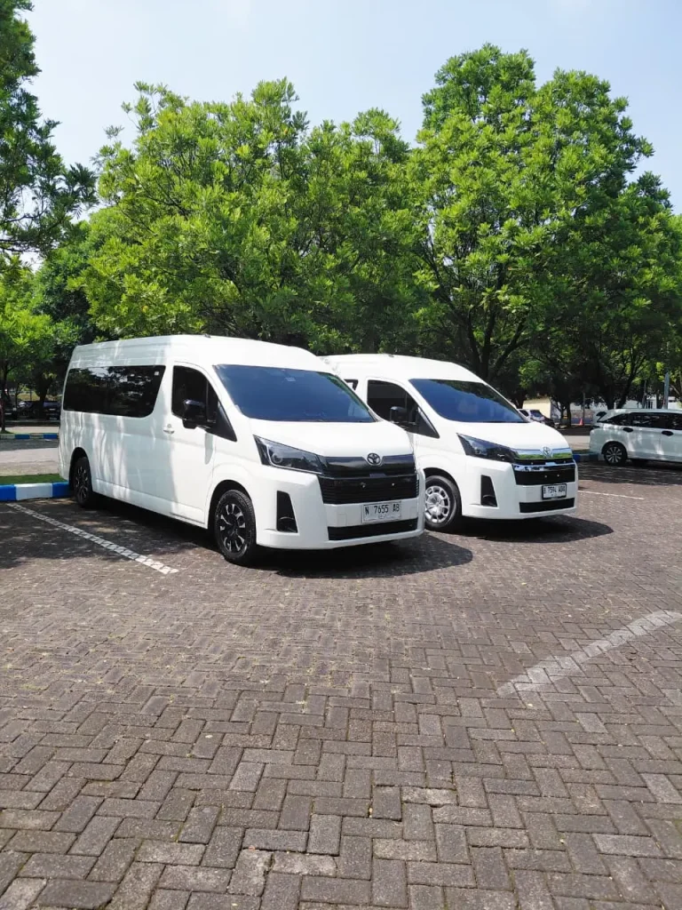 Sewa Hiace Bandara Juanda Surabaya ke Malang 
