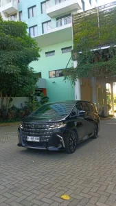 Sewa Alphard Hybrid Malang ke Probolinggo