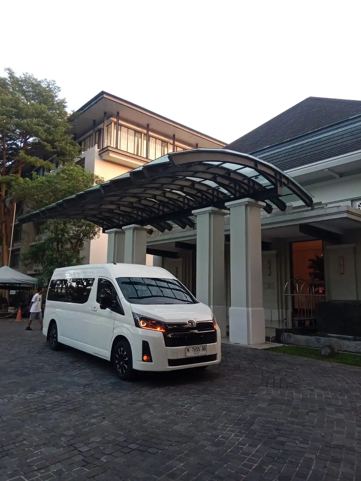 Sewa Hiace Premio ke Bromo Kawah Ijen