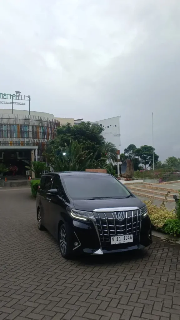 Sewa Alphard VIP untuk Acara Kementerian