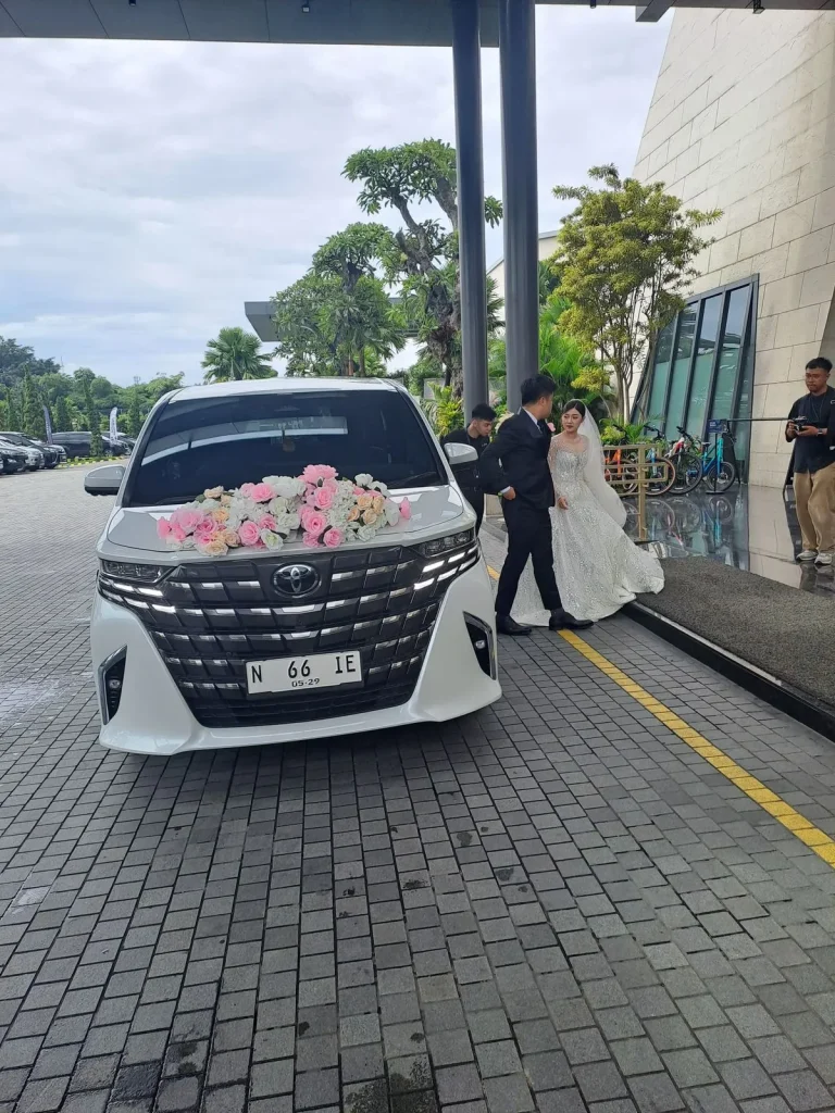 Sewa Alphard untuk Mobil Pengantin