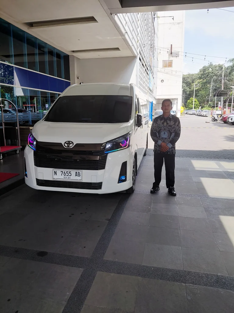 Sewa Hiace Malang Dadakan Beserta Sopir