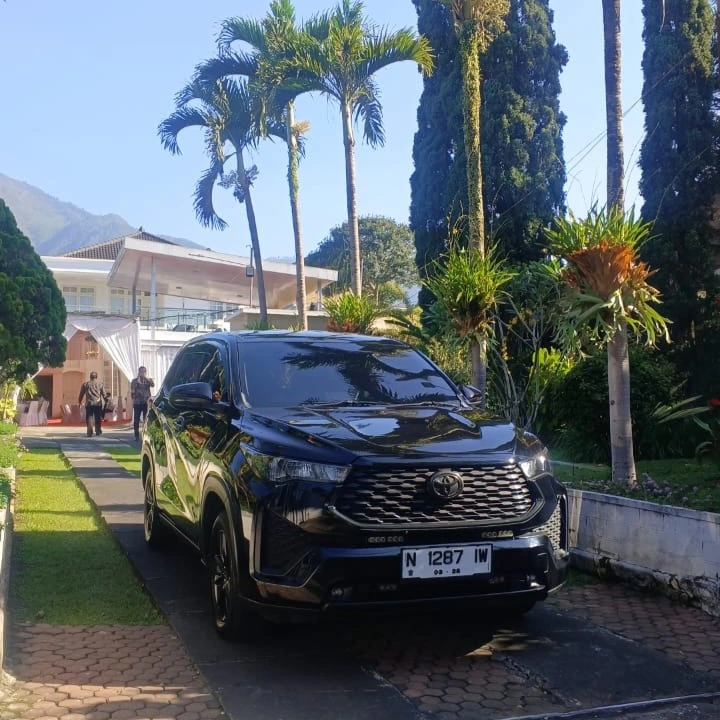 Sewa Mobil Harian atau Per Jam